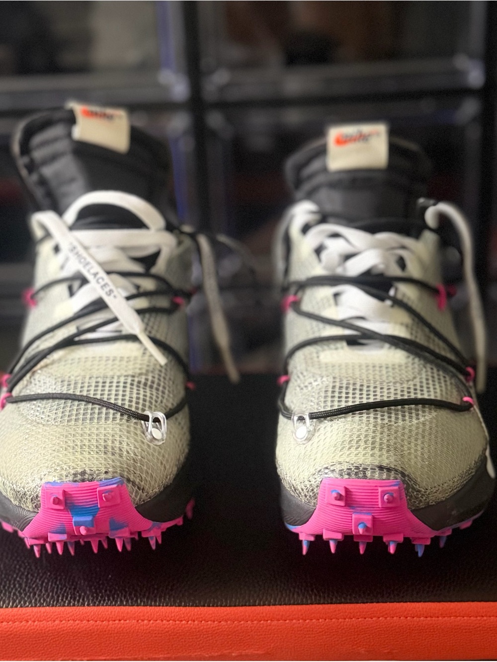 Off White x Nike Wmns Vapor Street Laser Fuchsia